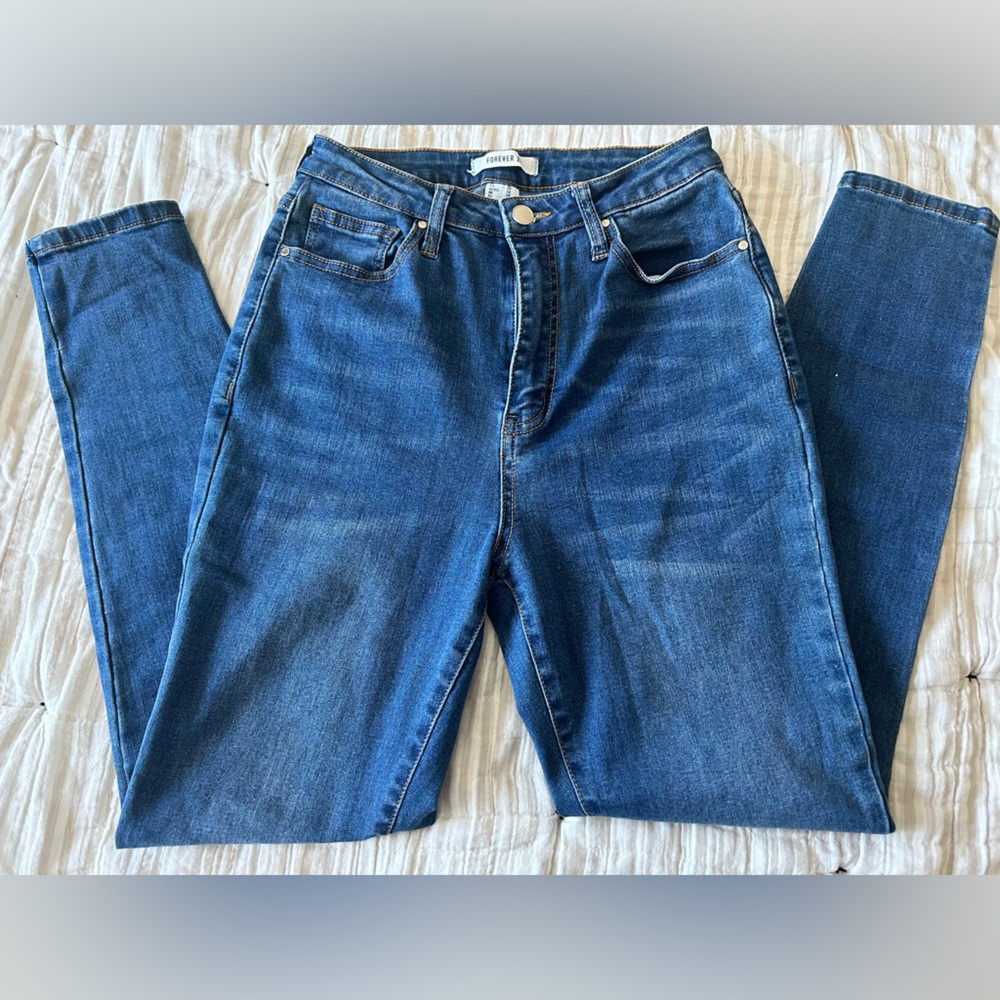 Dark Blue, high waisted, skinny jeans.